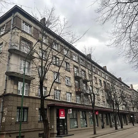 Appartamento Danes23 - Candy Studio, Self Check-in, Free Parking, Park And River View, Oldtown, A/c