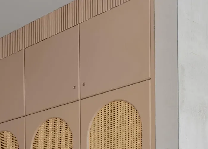 Danes23 - Candy Studio, Self Check-in, Free Parking, Park And River View, Oldtown, A/c