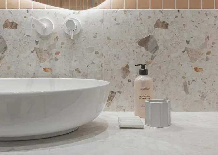 Danes23 - Candy Studio, Self Check-in, Free Parking, Park And River View, Oldtown, A/c 克莱佩达