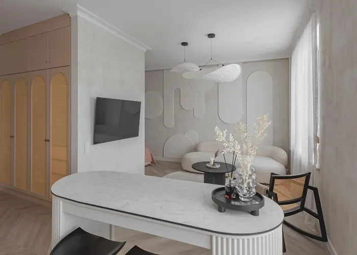 Danes23 - Candy Studio, Self Check-in, Free Parking, Park And River View, Oldtown, A/c 克莱佩达